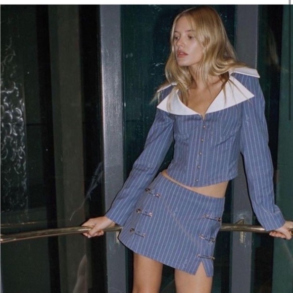 I wanted this for myself but it didn’t fit me! Sadly selling - Picture 2 of 4